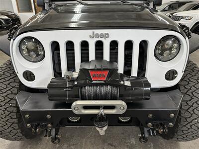 2014 Jeep Wrangler Unlimited Rubicon SUPERCHARGED - Photo 9 - Portland, OR 97220