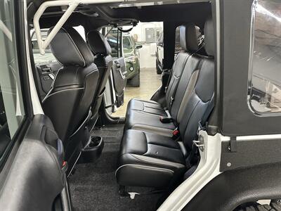 2014 Jeep Wrangler Unlimited Rubicon SUPERCHARGED - Photo 19 - Portland, OR 97220
