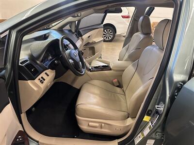 2011 Toyota Venza AWD V6 - Photo 13 - Portland, OR 97220
