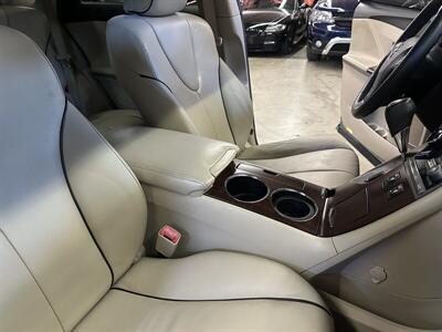 2011 Toyota Venza AWD V6 - Photo 32 - Portland, OR 97220