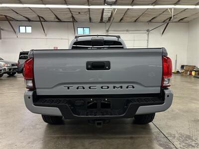 2018 Toyota Tacoma TRD Off-Road   - Photo 4 - Portland, OR 97220