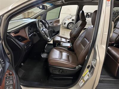 2015 Toyota Sienna Limited Premium 7-Passenger - Photo 10 - Portland, OR 97220