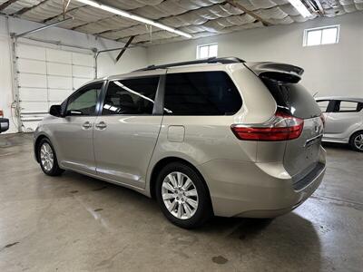 2015 Toyota Sienna Limited Premium 7-Pa - Photo 5 - Portland, OR 97220