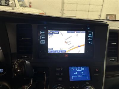 2015 Toyota Sienna Limited Premium 7-Passenger - Photo 18 - Portland, OR 97220