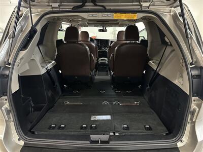 2015 Toyota Sienna Limited Premium 7-Pa - Photo 16 - Portland, OR 97220