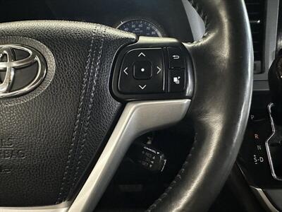 2015 Toyota Sienna Limited Premium 7-Pa - Photo 26 - Portland, OR 97220