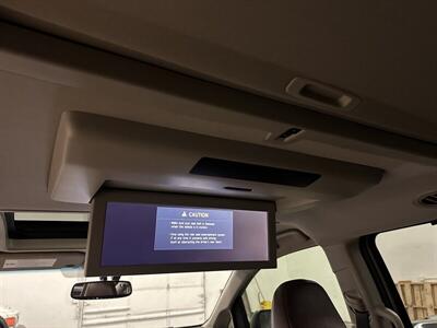 2015 Toyota Sienna Limited Premium 7-Pa - Photo 17 - Portland, OR 97220