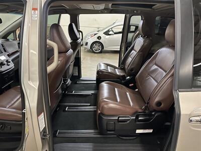 2015 Toyota Sienna Limited Premium 7-Pa - Photo 11 - Portland, OR 97220