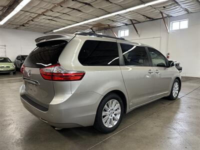 2015 Toyota Sienna Limited Premium 7-Passenger - Photo 3 - Portland, OR 97220