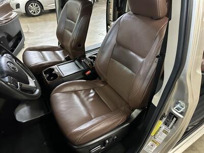 2015 Toyota Sienna Limited Premium 7-Pa - Photo 36 - Portland, OR 97220