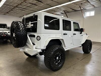 2014 Jeep Wrangler Unlimited Rubicon   - Photo 3 - Portland, OR 97220