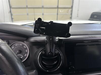 2018 Toyota Tacoma TRD Off-Road   - Photo 30 - Portland, OR 97220