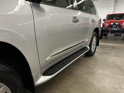 2008 Lexus LX 570   - Photo 42 - Portland, OR 97220