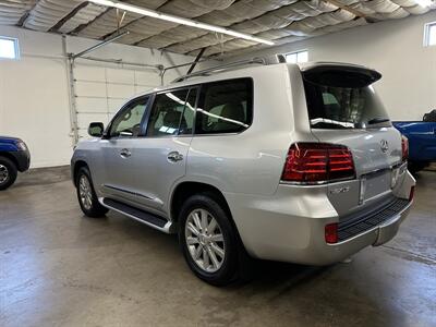 2008 Lexus LX 570   - Photo 5 - Portland, OR 97220