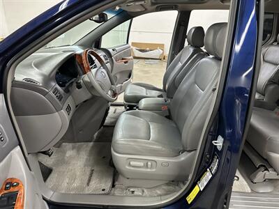 2006 Toyota Sienna XLE Limited 7 Passenger   - Photo 10 - Portland, OR 97220