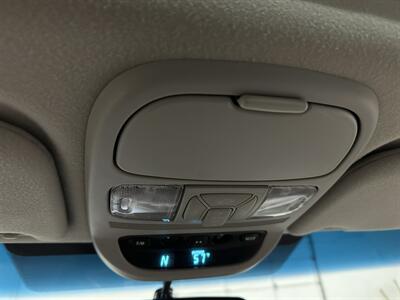 2006 Toyota Sienna XLE Limited 7 Passenger   - Photo 33 - Portland, OR 97220