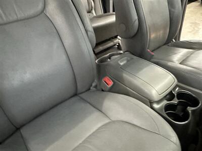 2006 Toyota Sienna XLE Limited 7 Passenger   - Photo 35 - Portland, OR 97220