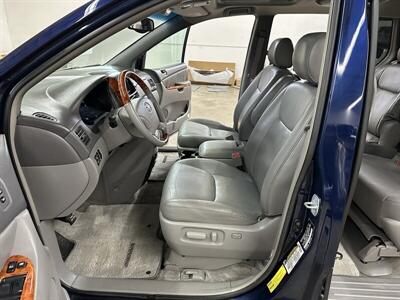 2006 Toyota Sienna XLE Limited 7 Passen   - Photo 10 - Portland, OR 97220