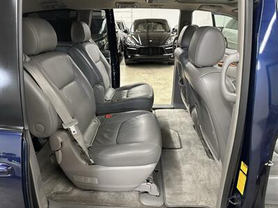 2006 Toyota Sienna XLE Limited 7 Passen   - Photo 12 - Portland, OR 97220