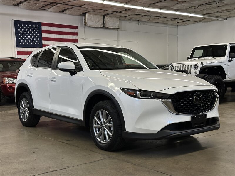 2022 Mazda CX-5 2.5 S Preferred - Photo 1 - Portland, OR 97220