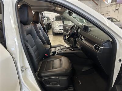 2022 Mazda CX-5 2.5 S Preferred   - Photo 16 - Portland, OR 97220