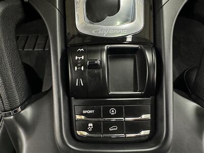 2012 Porsche Cayenne S  1-Owner - Photo 20 - Portland, OR 97220