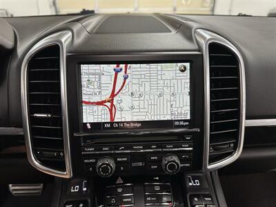 2012 Porsche Cayenne S  1-Owner - Photo 22 - Portland, OR 97220