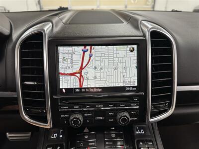 2012 Porsche Cayenne S  1-Owner - Photo 22 - Portland, OR 97220