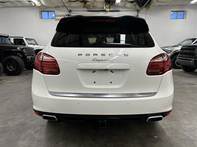2012 Porsche Cayenne S  1-Owner - Photo 4 - Portland, OR 97220