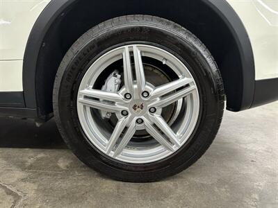 2012 Porsche Cayenne S  1-Owner - Photo 56 - Portland, OR 97220
