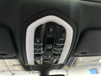 2012 Porsche Cayenne S  1-Owner - Photo 41 - Portland, OR 97220