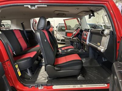 2012 Toyota FJ Cruiser Trail Teams Special  SOLID AXLE SWAP - Photo 34 - Portland, OR 97220