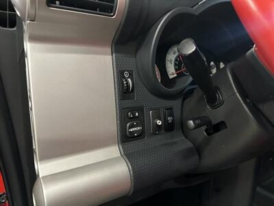 2012 Toyota FJ Cruiser Trail Teams Special  SOLID AXLE SWAP - Photo 52 - Portland, OR 97220