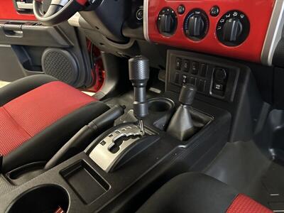 2012 Toyota FJ Cruiser Trail Teams Special  SOLID AXLE SWAP - Photo 44 - Portland, OR 97220