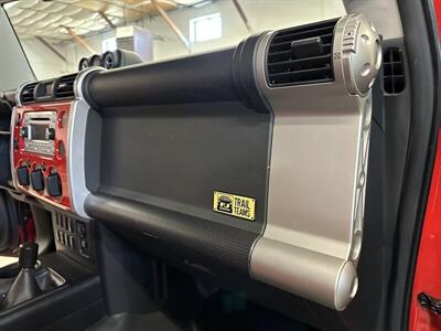 2012 Toyota FJ Cruiser Trail Teams Special  SOLID AXLE SWAP - Photo 64 - Portland, OR 97220