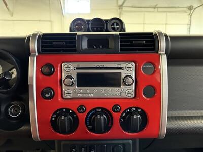 2012 Toyota FJ Cruiser Trail Teams Special  SOLID AXLE SWAP - Photo 42 - Portland, OR 97220