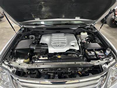 2011 Lexus LX 570 - Photo 9 - Portland, OR 97220