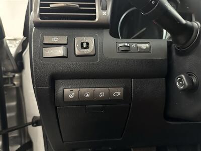 2011 Lexus LX 570 - Photo 26 - Portland, OR 97220