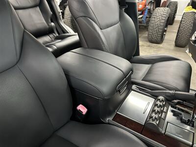 2011 Lexus LX 570 - Photo 37 - Portland, OR 97220