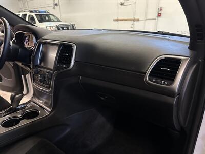 2017 Jeep Grand Cherokee Altitude   - Photo 35 - Portland, OR 97220
