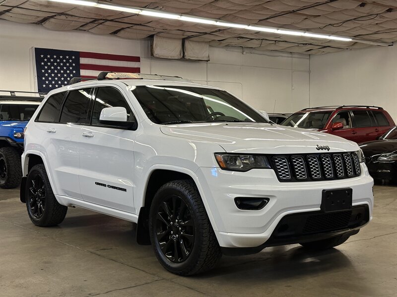 2017 Jeep Grand Cherokee Altitude - Photo 1 - Portland, OR 97220