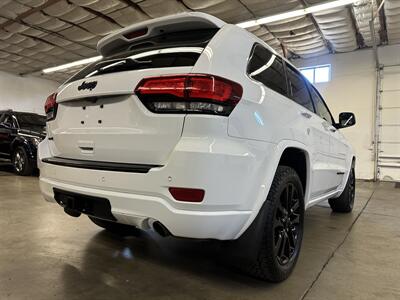 2017 Jeep Grand Cherokee Altitude   - Photo 43 - Portland, OR 97220