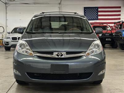 2010 Toyota Sienna XLE Limited   - Photo 7 - Portland, OR 97220