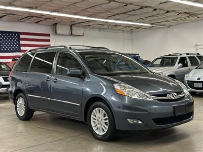 2010 Toyota Sienna XLE Limited   - Photo 1 - Portland, OR 97220