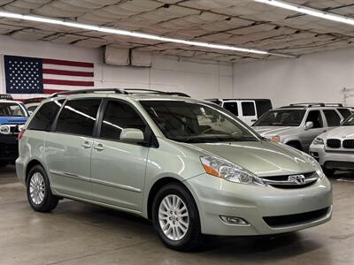 2010 Toyota Sienna XLE Limited   - Photo 1 - Portland, OR 97220