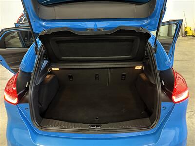 2017 Ford Focus RS   - Photo 19 - Portland, OR 97220