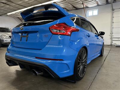 2017 Ford Focus RS   - Photo 41 - Portland, OR 97220