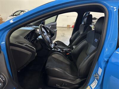2017 Ford Focus RS   - Photo 15 - Portland, OR 97220