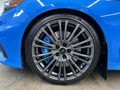 2017 Ford Focus RS   - Photo 11 - Portland, OR 97220