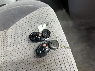 2007 Toyota Sienna CE 7-Passenger 1-Owner - Photo 24 - Portland, OR 97220